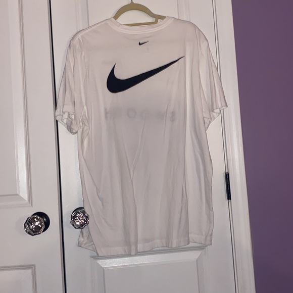 Nike tee - Picture 2 of 2